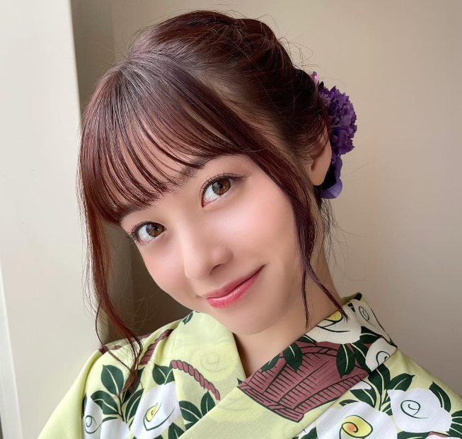 橋本環奈の家族構成は?父親は公務員で母親は美人!兄弟についてもwiki調査!