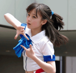 橋本環奈の体型は昔と今で違う？中学・高校時代と現在のスタイルを比較！