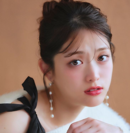 松村沙友理の横顔が美しすぎる!整形疑惑を超えるファン絶賛の魅力とは?