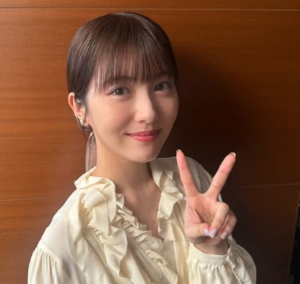 浜辺美波の透明感の秘密を全網羅！美容法・食生活から驚異のカップ数・スタイルまで